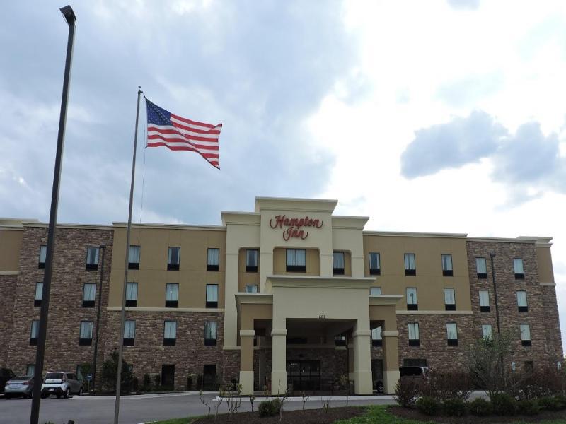 Hampton Inn Dekalb - Near The University Eksteriør billede