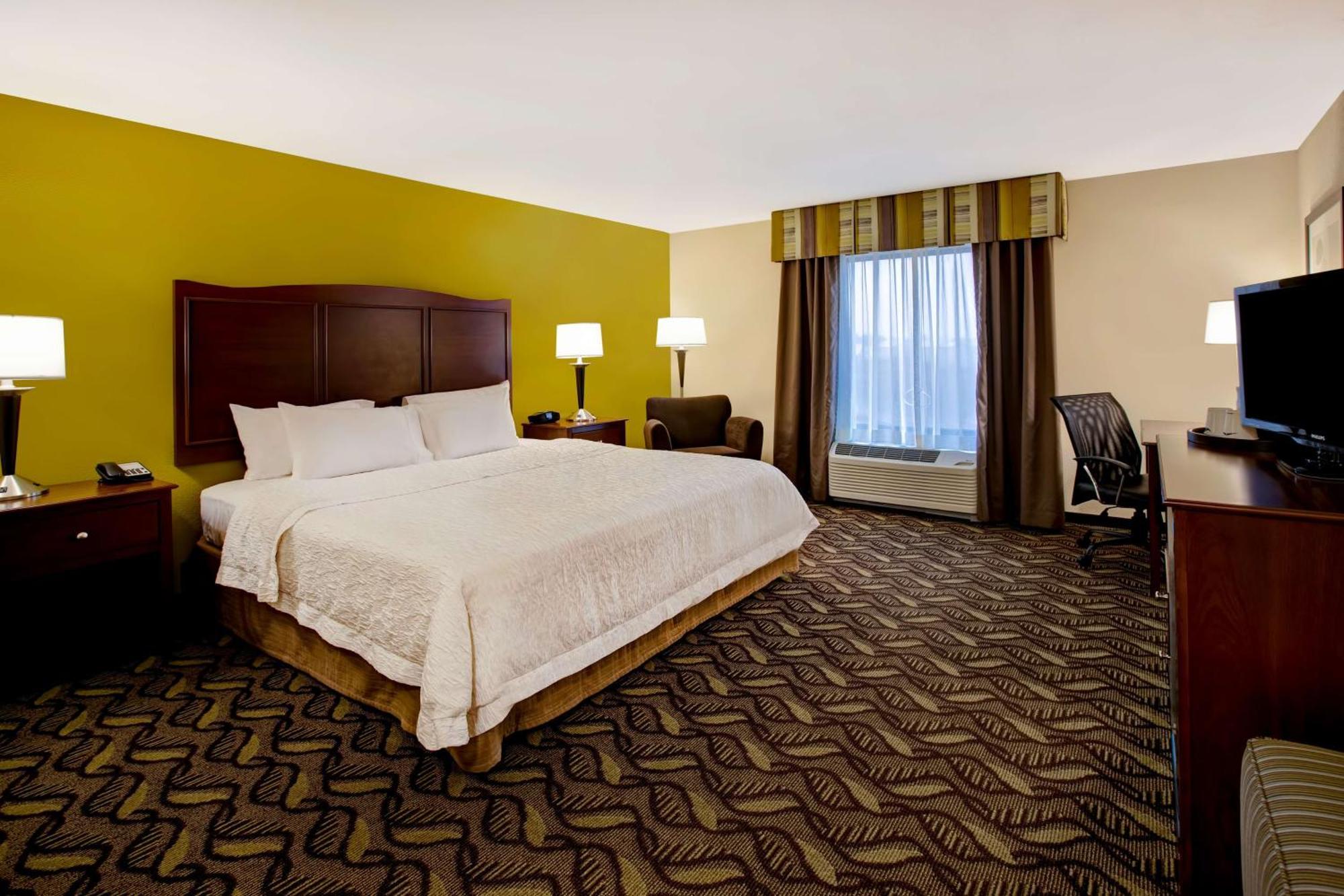 Hampton Inn Dekalb - Near The University Eksteriør billede
