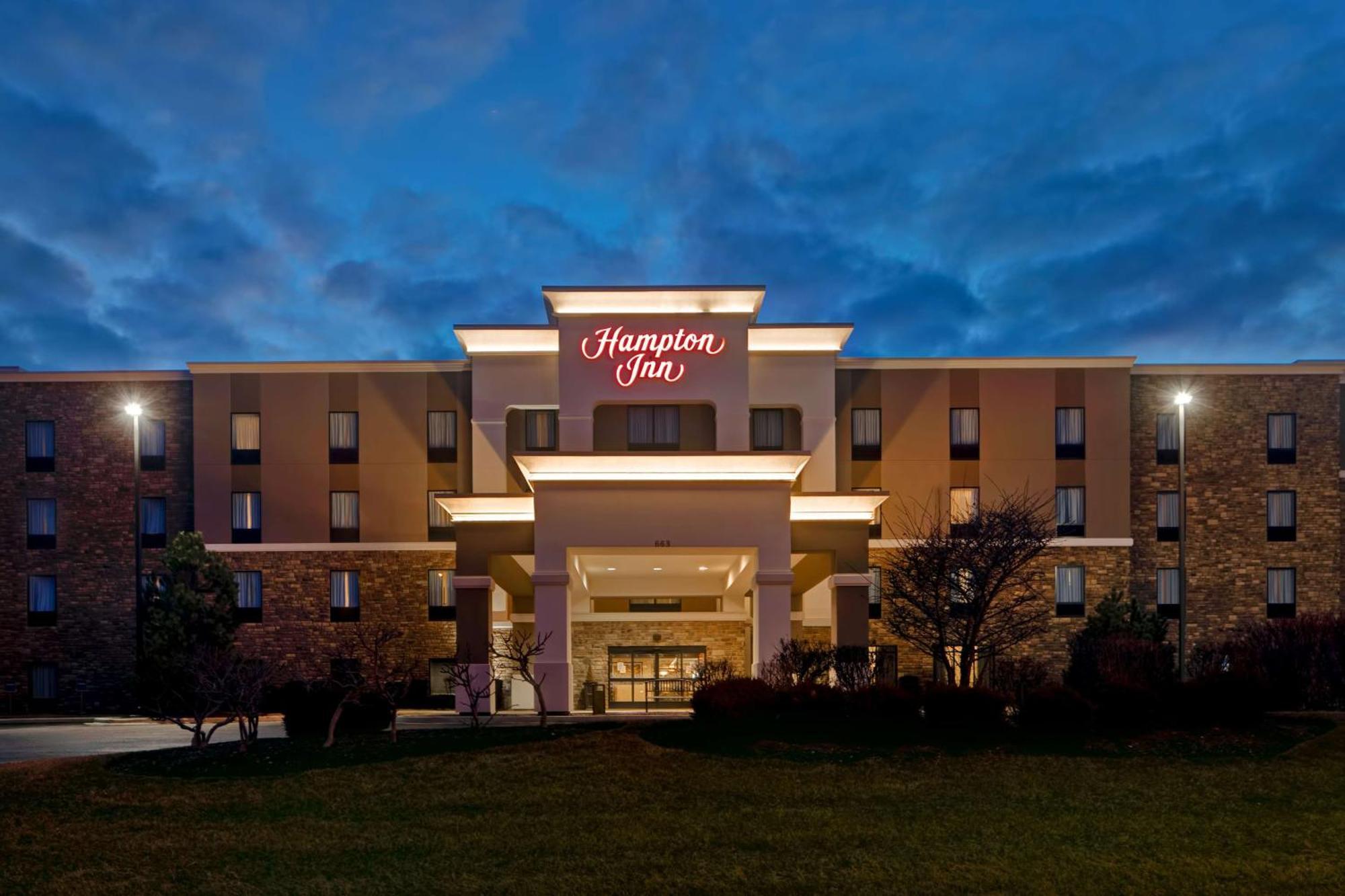 Hampton Inn Dekalb - Near The University Eksteriør billede